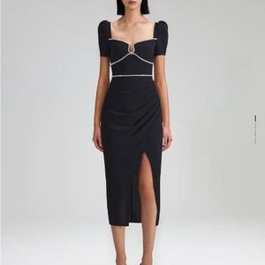 Self Portrait BLACK CREPE DIAMANTE
MIDI DRESS
